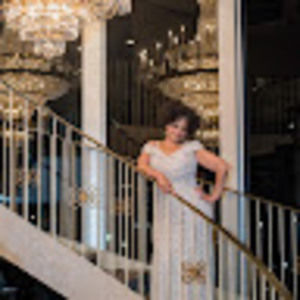 Meet your Posher, Mozelle